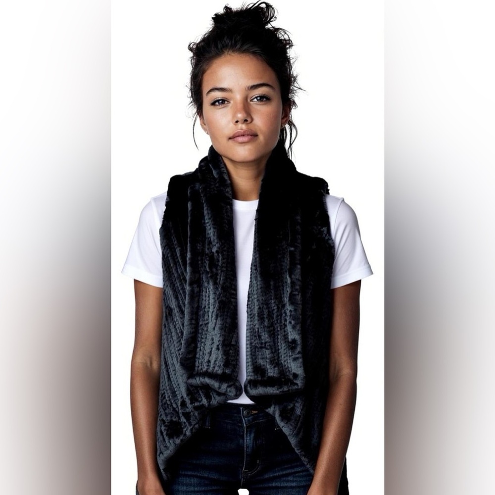 Fur(Real) Vest - Size M